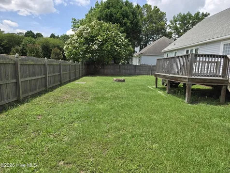 102 White Oak Drive Greenville NC 27858