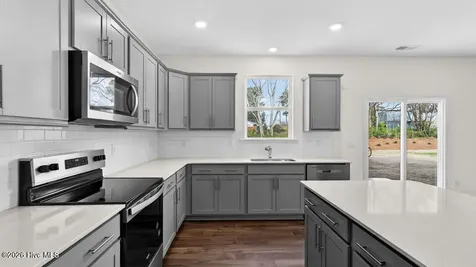 673 Wilder Bloom Path Aberdeen NC 28315