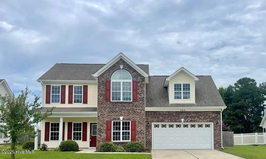 303 Elk Court Jacksonville NC 28546