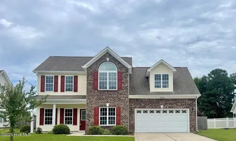 303 Elk Court Jacksonville NC 28546