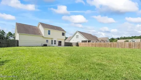 303 Elk Court Jacksonville NC 28546