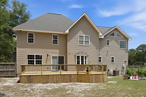 138 Yacht Club Drive Newport NC 28570