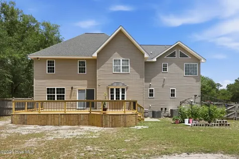 138 Yacht Club Drive Newport NC 28570