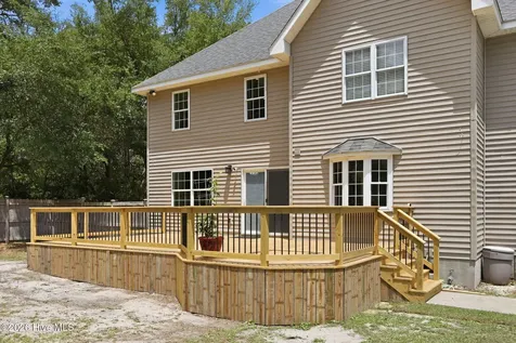 138 Yacht Club Drive Newport NC 28570