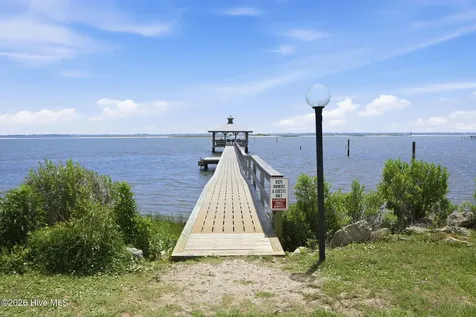 138 Yacht Club Drive Newport NC 28570