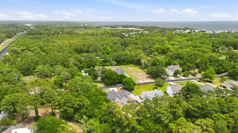 138 Yacht Club Drive Newport NC 28570