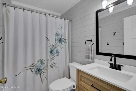 225 Mohican Trail Wilmington NC 28409