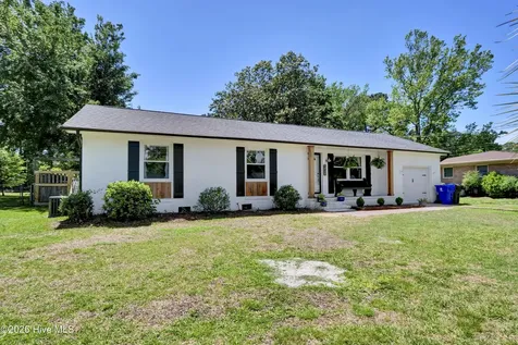 225 Mohican Trail Wilmington NC 28409