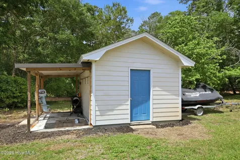 102 Beaver Trail Hubert NC 28539