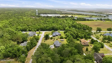 102 Beaver Trail Hubert NC 28539