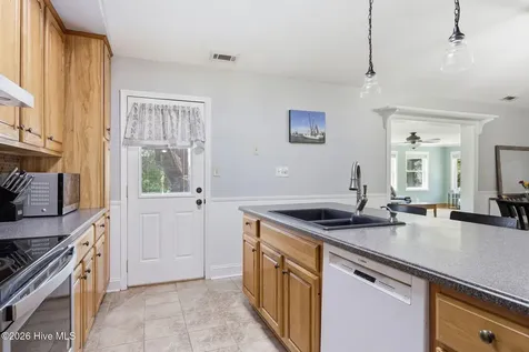 102 Beaver Trail Hubert NC 28539