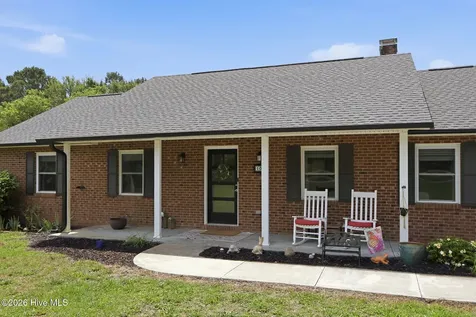 102 Beaver Trail Hubert NC 28539