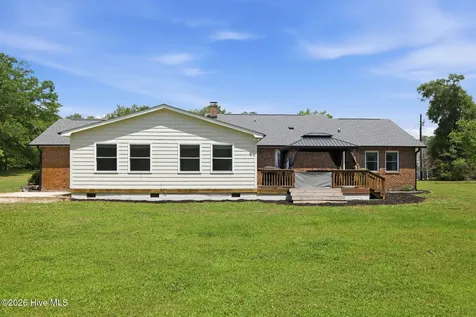 102 Beaver Trail Hubert NC 28539