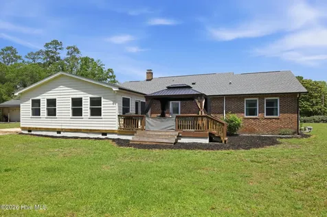 102 Beaver Trail Hubert NC 28539