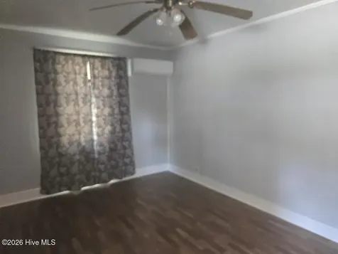 407 S Johnson Street Mount Olive NC 28365