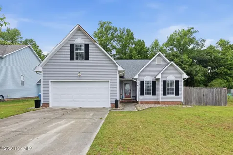 216 Yearling Loop Jacksonville NC 28540