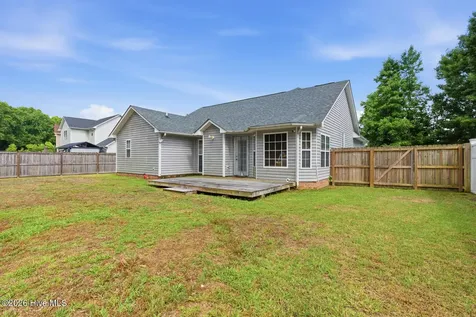216 Yearling Loop Jacksonville NC 28540
