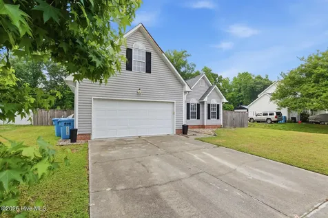 216 Yearling Loop Jacksonville NC 28540