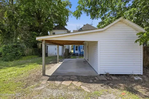612 W Main Street Elizabeth City NC 27909