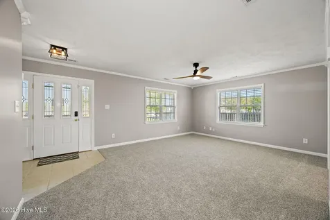 305 W Howard Drive Jacksonville NC 28540
