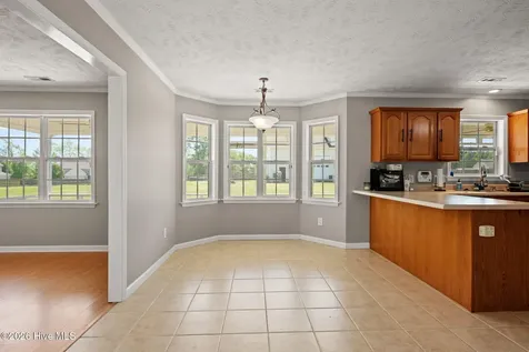 305 W Howard Drive Jacksonville NC 28540