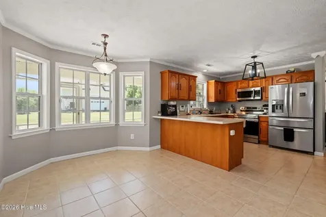 305 W Howard Drive Jacksonville NC 28540
