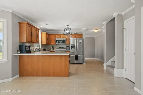 305 W Howard Drive Jacksonville NC 28540