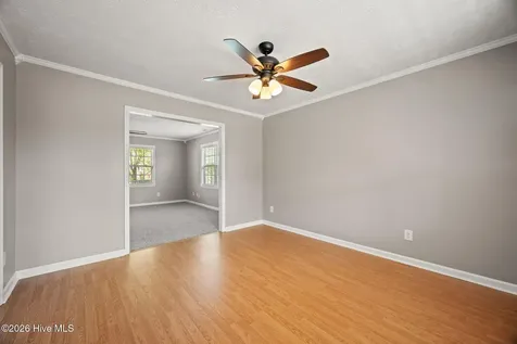 305 W Howard Drive Jacksonville NC 28540