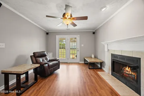 305 W Howard Drive Jacksonville NC 28540