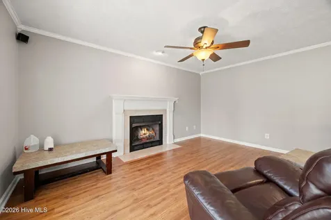 305 W Howard Drive Jacksonville NC 28540