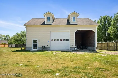305 W Howard Drive Jacksonville NC 28540