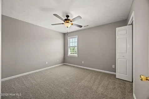 305 W Howard Drive Jacksonville NC 28540