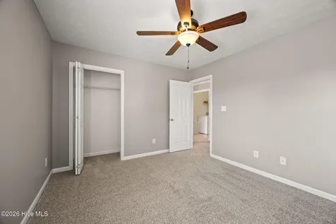 305 W Howard Drive Jacksonville NC 28540