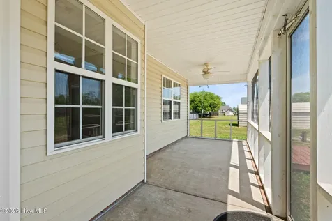 305 W Howard Drive Jacksonville NC 28540