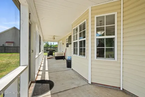 305 W Howard Drive Jacksonville NC 28540