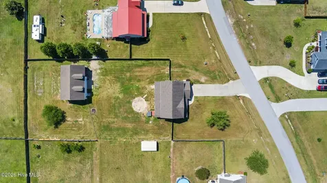 305 W Howard Drive Jacksonville NC 28540