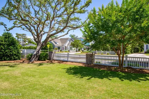 2115 Lennoxville Road Beaufort NC 28516