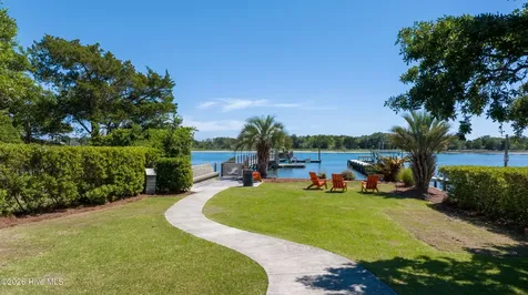 2115 Lennoxville Road Beaufort NC 28516