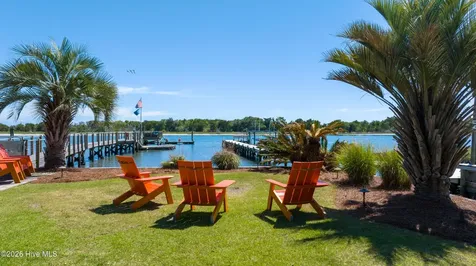 2115 Lennoxville Road Beaufort NC 28516