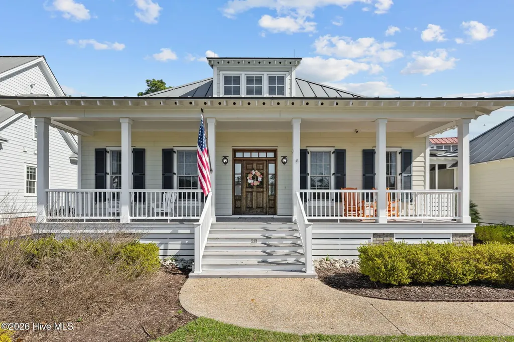 28 Eastcove Way Oriental NC 28571