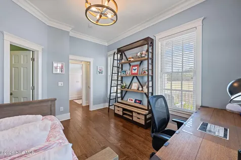 28 Eastcove Way Oriental NC 28571