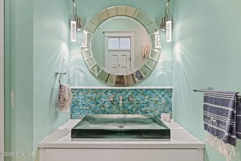 28 Eastcove Way Oriental NC 28571