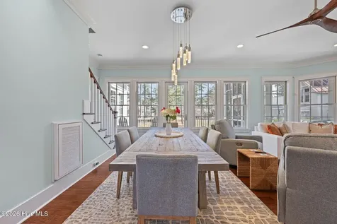 28 Eastcove Way Oriental NC 28571