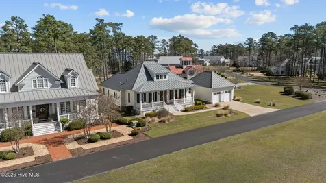 28 Eastcove Way Oriental NC 28571