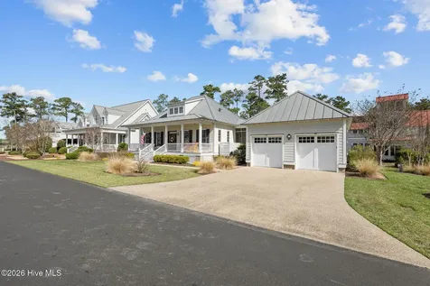 28 Eastcove Way Oriental NC 28571