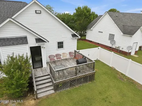 726 E Main Street Winterville NC 28590