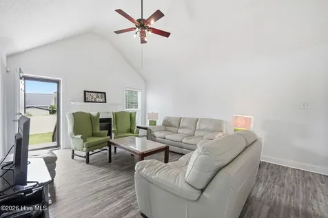 726 E Main Street Winterville NC 28590