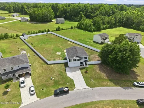 881 Ashbury Lane Ayden NC 28513