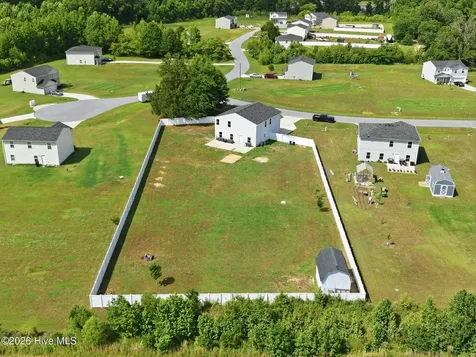 881 Ashbury Lane Ayden NC 28513