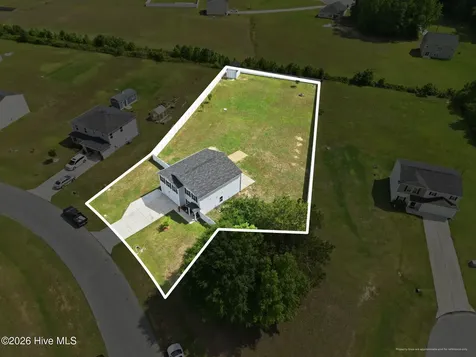 881 Ashbury Lane Ayden NC 28513